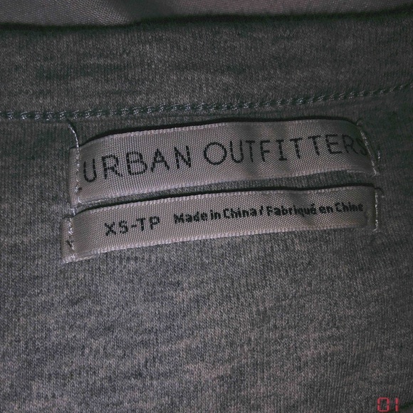 GREY CROP TOP - Picture 3 of 3